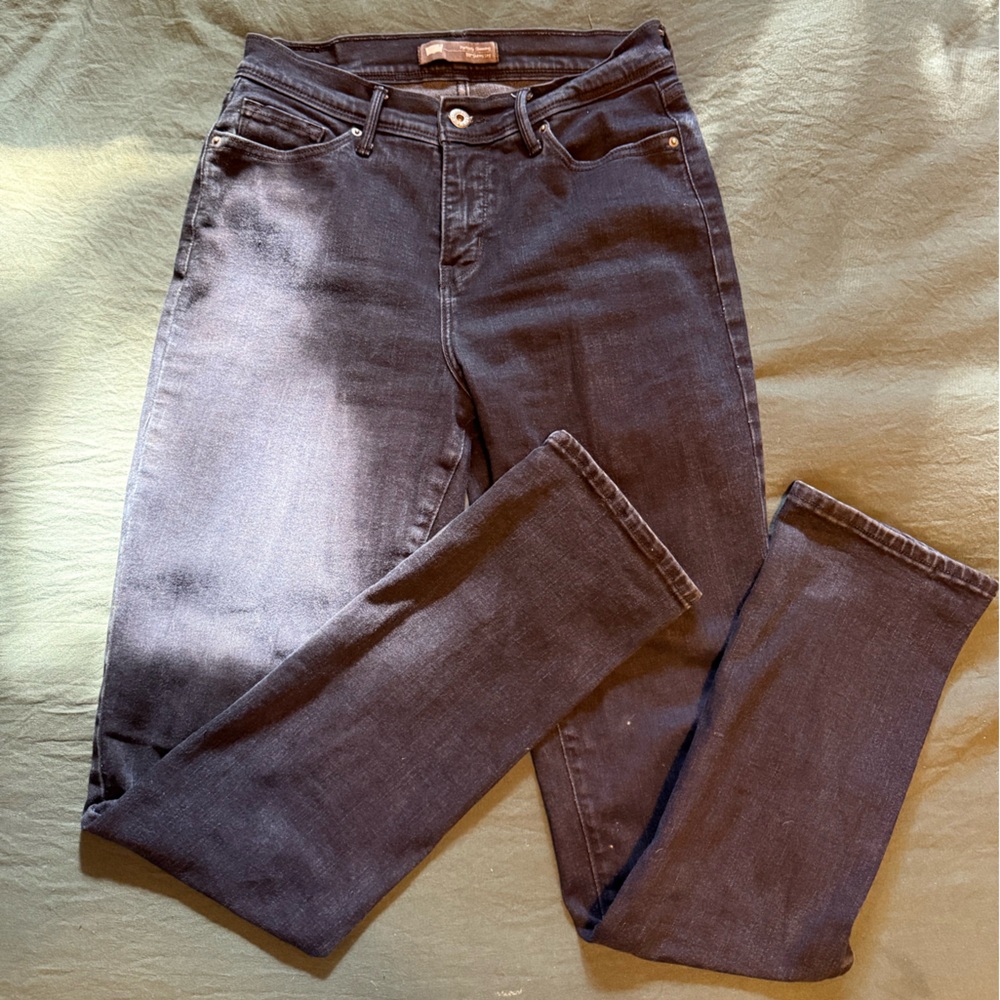Levi’s 512 slimming skinny leg